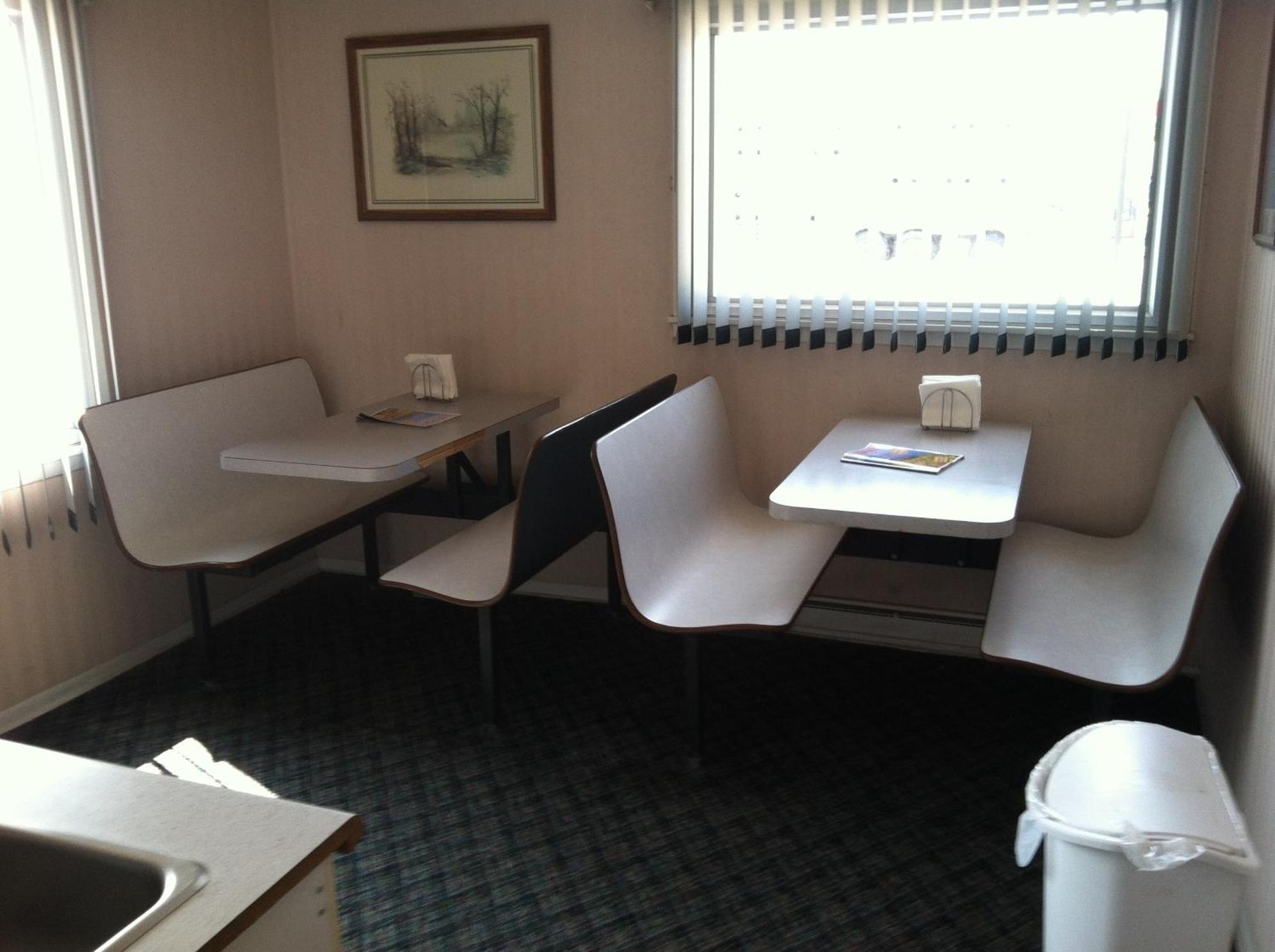 Brooks Motel Norton Buitenkant foto